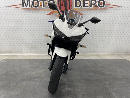 2015 Yamaha YZF-R25, белый, 320000 рублей, вид 3