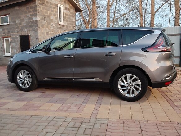 2017 Renault Espace V, серый, 1690000 рублей - вид 3