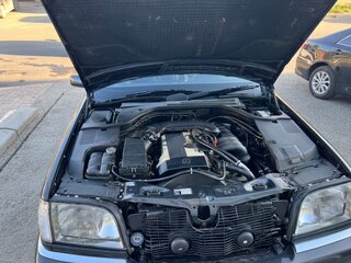 1996 Mercedes-Benz S-Класс 320 III (W140) Рестайлинг, чёрный, 600000 рублей, вид 5