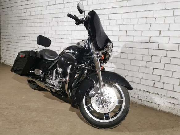 2013 Harley-Davidson Street Glide, чёрный, 1100000 рублей - вид 5