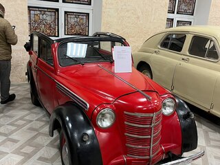 1955 Москвич 401-420, красный, 1500000 рублей, вид 1