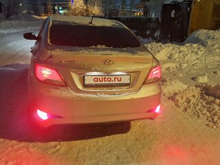 2014 Hyundai Solaris I, серебристый, 1250000 рублей, вид 2