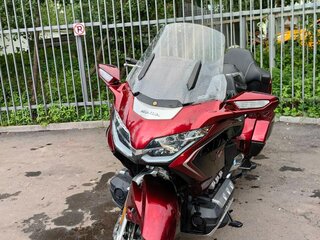 2018 Honda GL 1800 Gold Wing, красный, 2390000 рублей, вид 2