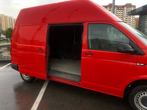 2016 Volkswagen Transporter, красный - вид 5