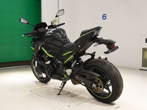 2021 Kawasaki Z 900, чёрный, 830000 рублей - вид 5