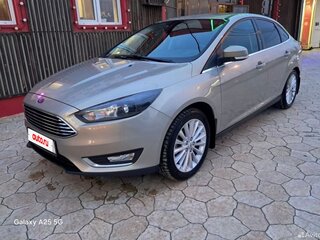 2017 Ford Focus III Рестайлинг, бежевый, 1150000 рублей, вид 1