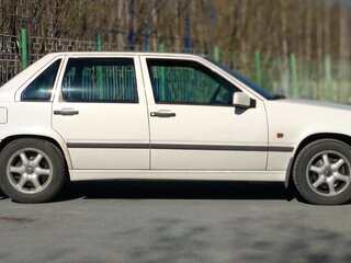 1993 Volvo 850, белый, 2000000 рублей, вид 1