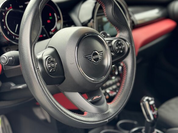2020 Mini Hatch JCW III (F55/F56) Рестайлинг, зелёный, 3000000 рублей - вид 19