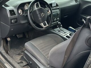 2011 Dodge Challenger III Рестайлинг, серый, 1600000 рублей, вид 4