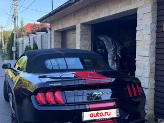 2018 Ford Mustang VI Рестайлинг, чёрный, 3999999 рублей, вид 4