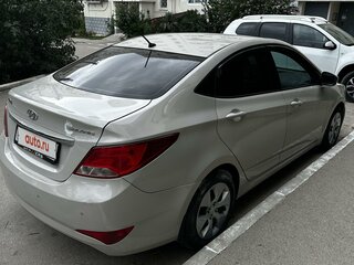2015 Hyundai Solaris I Рестайлинг, бежевый, 1400000 рублей, вид 2