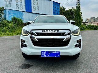 2022 Isuzu D-Max III, белый, 3800000 рублей, вид 4