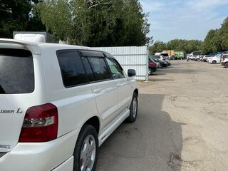 2003 Toyota Kluger I (XU20) Рестайлинг, белый, 1200000 рублей, вид 3