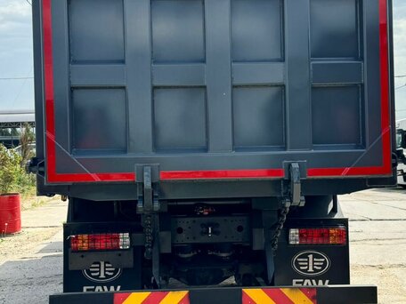 2023 FAW J6 CA3310, белый, 8900000 рублей, вид 4