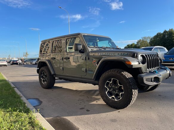 2022 Jeep Wrangler IV (JL), серый, 5850000 рублей - вид 15