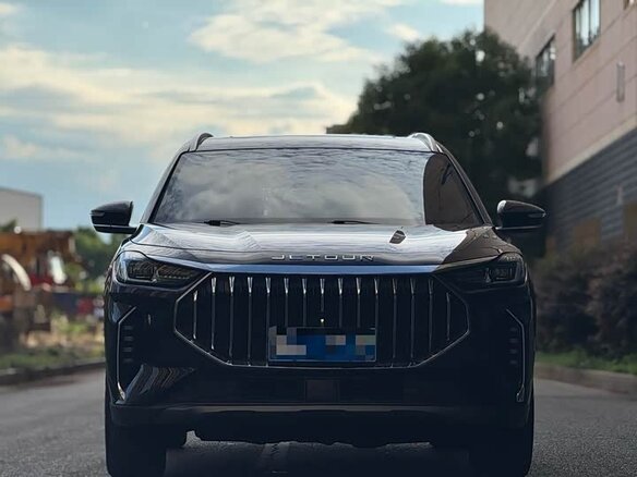 2022 Jetour X70+ I, чёрный - вид 1