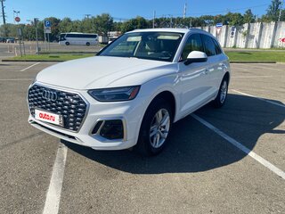2021 Audi Q5 45 TFSI II (FY) Рестайлинг, белый, 3500000 рублей, вид 1