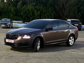 2017 Skoda Octavia III (A7) Рестайлинг, коричневый, 1600000 рублей, вид 1