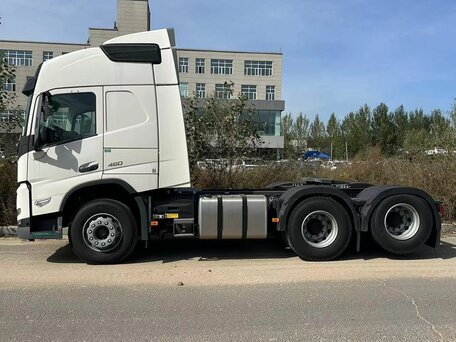 2024 Volvo FH, белый, 21000000 рублей, вид 3