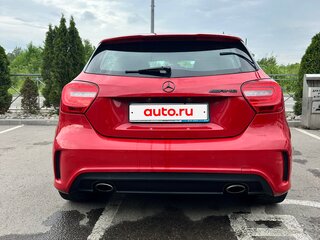 2014 Mercedes-Benz A-Класс 180 III (W176), красный, 2200000 рублей, вид 4
