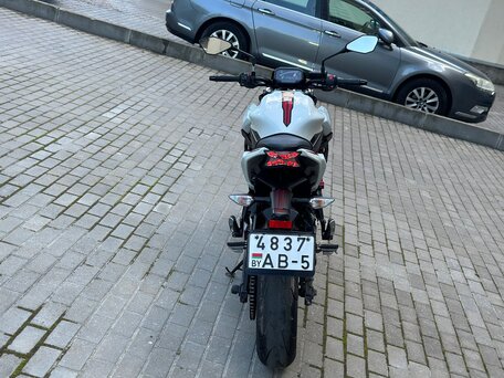 2021 Kawasaki Z 650, белый, 720000 рублей, вид 5