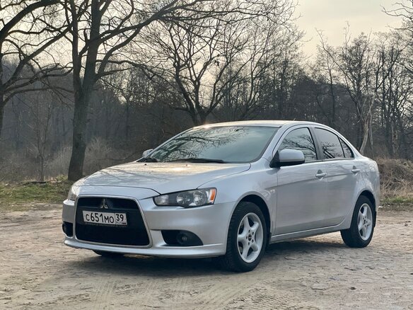 2011 Mitsubishi Lancer X Рестайлинг, серебристый, 805000 рублей