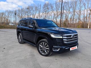 2021 Toyota Land Cruiser 300 Series, чёрный, 11900000 рублей, вид 3
