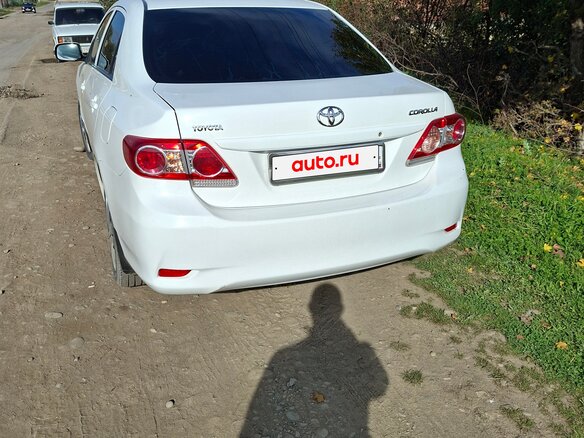 2013 Toyota Corolla X (E140, E150) Рестайлинг, белый, 1150000 рублей - вид 1