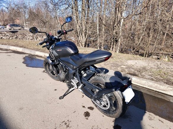 2022 Triumph Trident 660, чёрный, 699000 рублей - вид 3