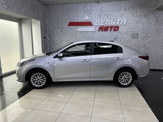 2018 Kia Rio IV, серебристый, 1465000 рублей, вид 2