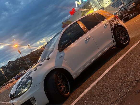2011 Volkswagen Golf GTI VI, белый, 1230000 рублей - вид 30