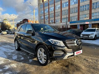 2016 Mercedes-Benz GLE 400 I (W166), чёрный, 3350000 рублей, вид 3