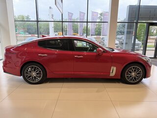 2018 Kia Stinger I, красный, 2150000 рублей, вид 4
