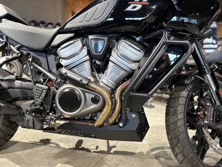 2021 Harley-Davidson Pan America, чёрный, 1990000 рублей, вид 3