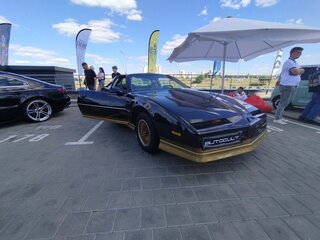 1983 Pontiac Firebird III, чёрный, 2400000 рублей, вид 3