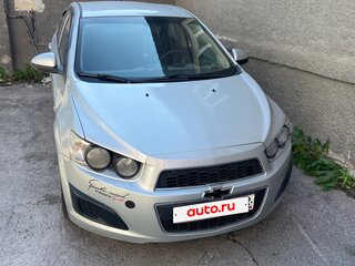 2013 Chevrolet Aveo II, серебристый, 465000 рублей, вид 3