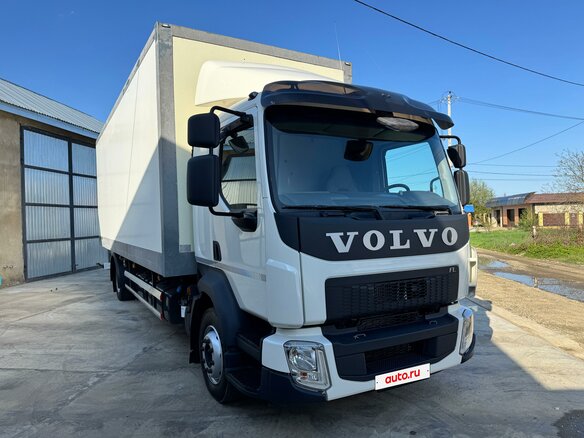 2014 Volvo FL, белый, 4000000 рублей - вид 1