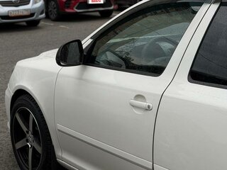 2011 Skoda Octavia RS II Рестайлинг, белый, 780000 рублей, вид 4