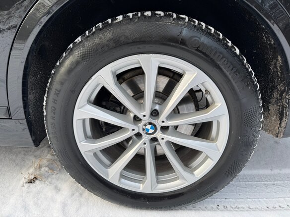 2021 BMW X7 30d I (G07), чёрный, 9250000 рублей - вид 9