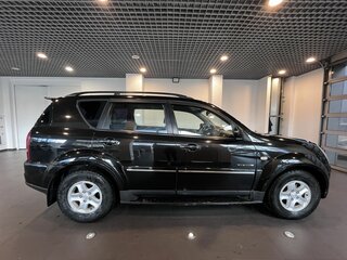 2009 SsangYong Rexton II, чёрный, 658000 рублей, вид 2