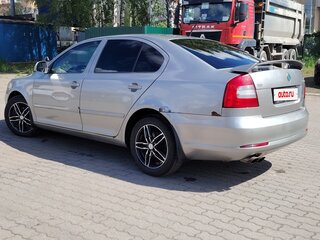 2011 Skoda Octavia II (A5) Рестайлинг, серый, 630000 рублей, вид 5