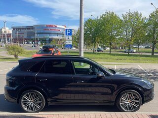 2018 Porsche Cayenne Turbo III, чёрный, 7890000 рублей, вид 5