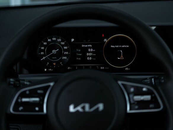 2026 Kia Seltos I Рестайлинг, белый - вид 33