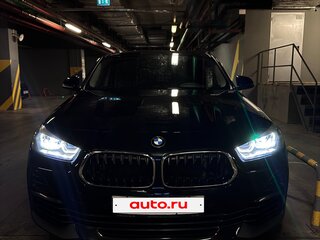 2021 BMW X2 sDrive18i I (F39), чёрный, 3500000 рублей, вид 2