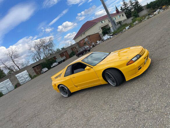 1993 Nissan Skyline VIII (R32), жёлтый - вид 27