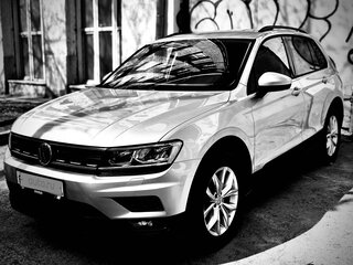 2020 Volkswagen Tiguan II, серый, 1850000 рублей, вид 1