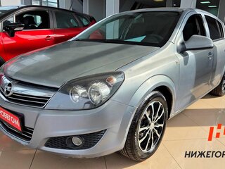 2011 Opel Astra H Рестайлинг, серебристый, 310000 рублей, вид 1