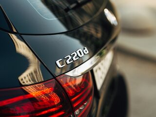 2018 Mercedes-Benz C-Класс 220 d IV (W205) Рестайлинг, чёрный, 2650000 рублей, вид 5