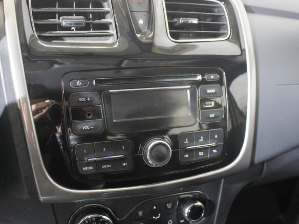 2016 Renault Sandero Stepway II, золотистый - вид 8