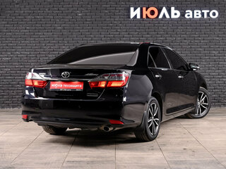 2016 Toyota Camry VII (XV50) Рестайлинг, чёрный, 2200000 рублей, вид 4